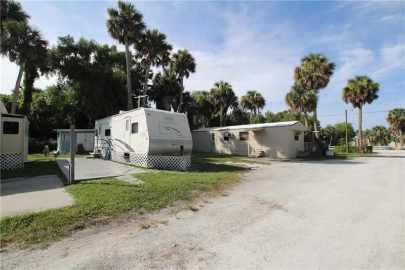 12 Unit Mobile Home Park For Sale in Okeechobee, FL 485,000